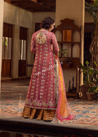 Aik Jhalak | Crimson X Saira Shakira Wedding Collection ' 22 | D4 Mehndi Galore - Image 3