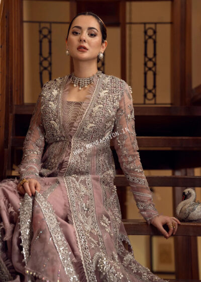 Aik Jhalak | Crimson X Saira Shakira Wedding Collection ' 22 | D7 A Cutwork Affair - Image 4