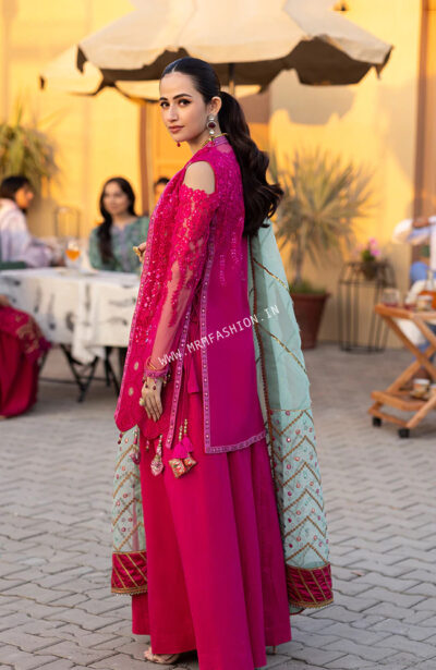 Mahiymaan Luxury Lawn 2022 | MEL-22-5 - Image 2