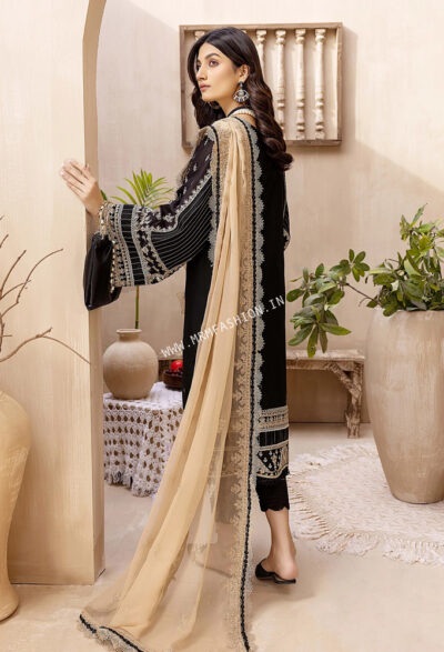 Elizabeth Luxury Lawn By Adan's Libas 2023 | D6 - Pearl Black - Image 2