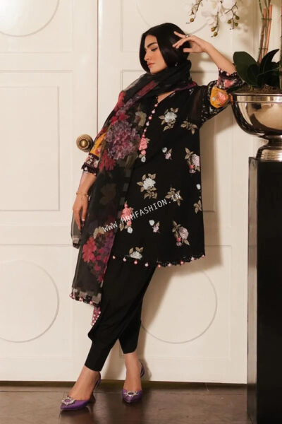 Sana Safinaz Muzlin Summer Lawn 2023 | 10A - Image 2