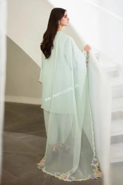 Sana Safinaz Muzlin Summer Lawn 2023 | 4B - Image 2