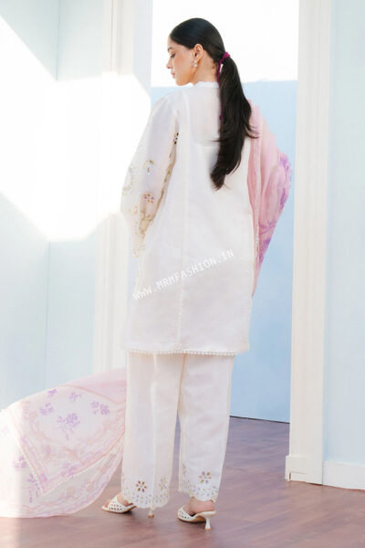 Coco Embroidered Lawn By Zara Shahjahan ' 25 | D - 05B - Image 2