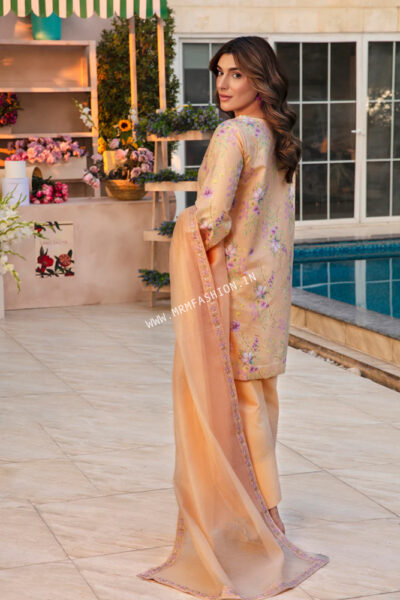 Florence Summer Edit By Rang Rasiya ' 25 | Minahil - Image 2