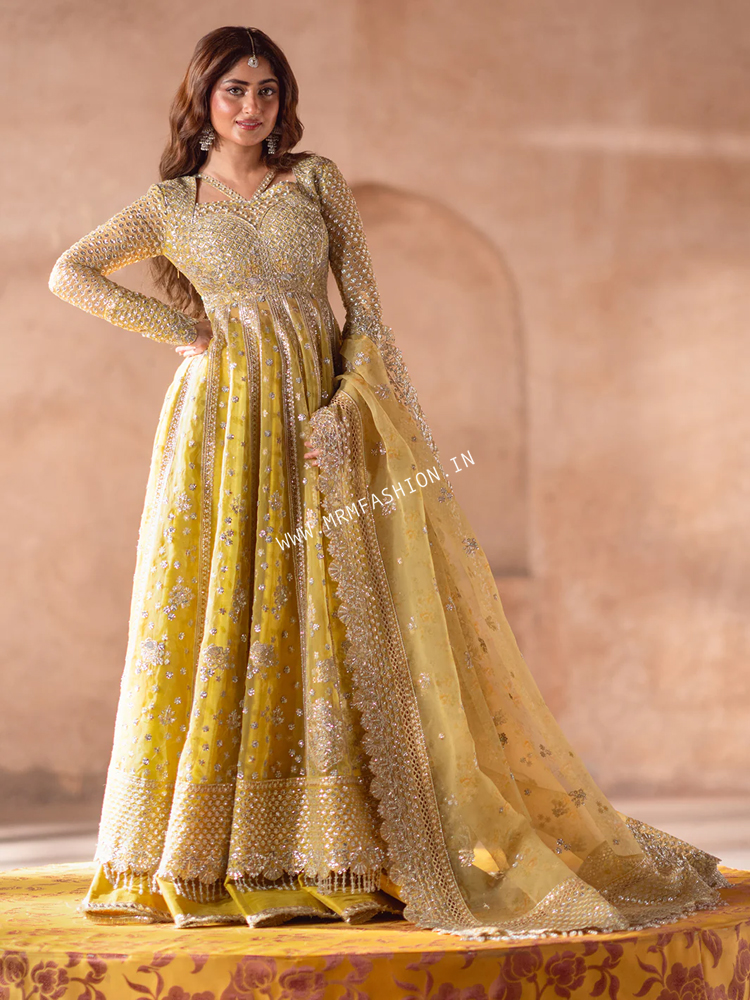 Sona Gachi Luxury Formals By Bin Ilyas ' 25 | D-606
